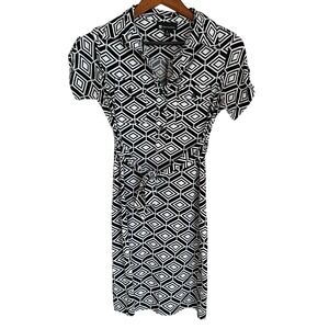 Valerie Bertinelli Tie Waist Dress Abstract Collared V-Neck Stretch Jersey Knit